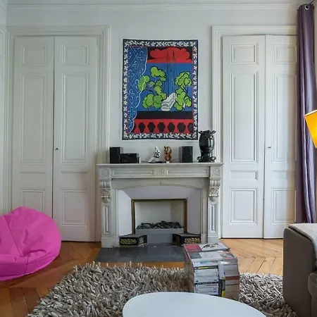 The Bright Jacobin Apartment Lyon