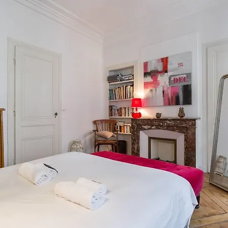 The Bright Jacobin Apartment Lyon